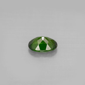 Diopsídio de Cromo Verde Natural 0.83ct, Corte Oval, VS-SI