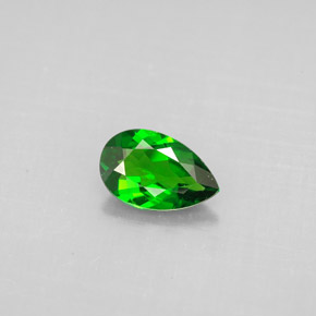 Diopsídio de cromo verde natural 0,64ct, formato de pêra, VS