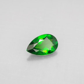 Diopsídio de cromo verde natural 0,64ct, formato de pêra, VS