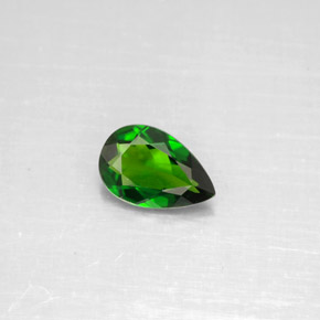 Diopsídio de cromo verde natural 0,70ct, formato de pêra, VVS-VS