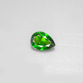 Diopsídio de cromo verde natural 0,59ct, formato de pêra, VS