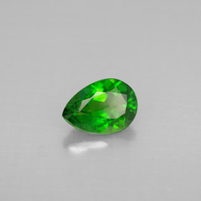 Diopsídio de Cromo Verde Natural 0.77ct, Formato de pêra, VS
