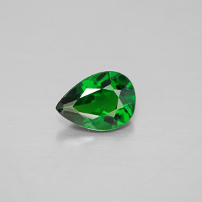 Diopsídio de cromo verde natural 0,60ct, formato de pêra, VVS