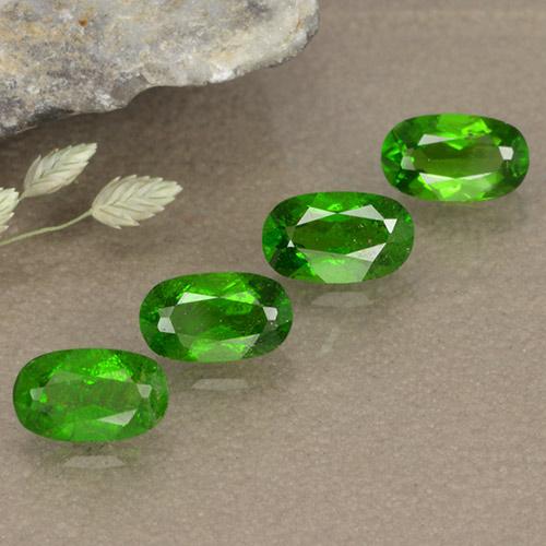 Pedras preciosas de Diopsídio de Cromo verde vivo natural de 1.10 ct, Corte Oval, VS