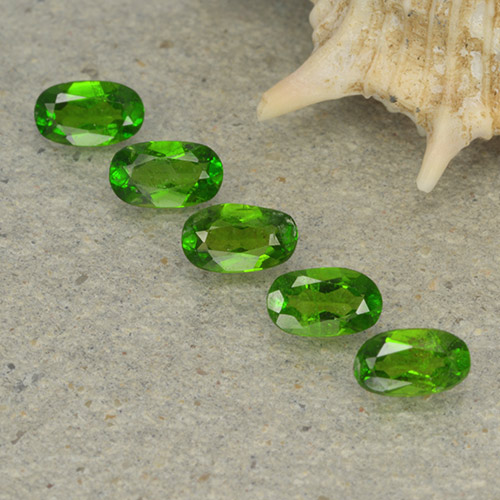 Pedras preciosas de diopsídio de cromo verde natural de 1,12 ct, corte oval, VS