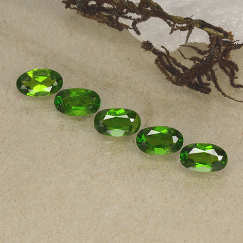 Pedras preciosas de diopsídio de cromo verde natural de 1,18 ct, corte oval, VS