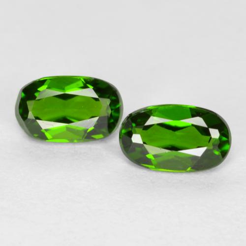 Pedras preciosas de Diopsídio de Cromo Verde médio-escuro natural de 0.53 ct, Corte Oval, VS-SI