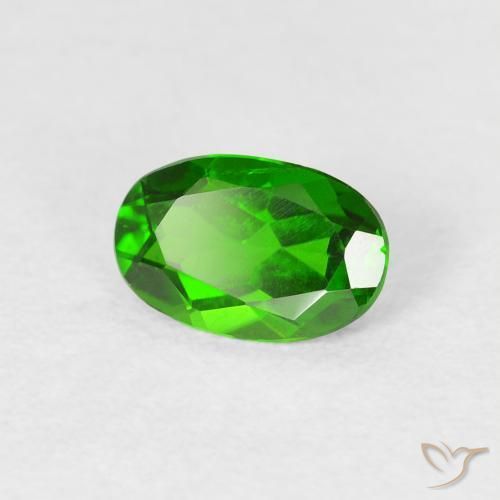 diopsídio de cromo Verde escuro Natural 0.72ct, oval, VVS-VS