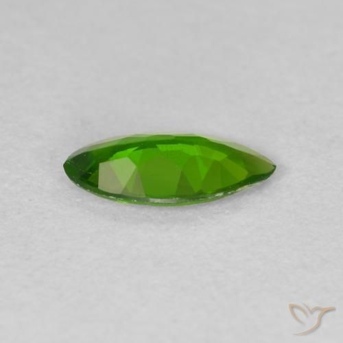 diopsídio de cromo Medium Dark-Green Natural 0.74ct, Marquesa, VS