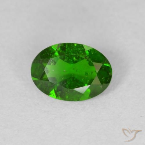 diopsídio de cromo Medium Dark-Green Natural 0.78ct, oval, VS-SI