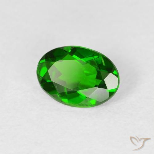 diopsídio de cromo Floresta Verde Brilhante Natural 0.65ct, oval, VS