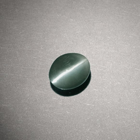 Chrysoberyl cat's eye verde natural 0,80ct, corte oval, translúcido