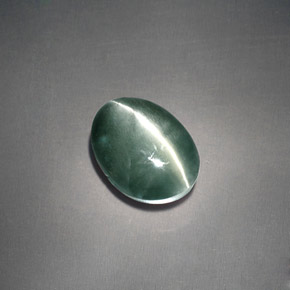 Chrysoberyl cat's eye verde natural 3,05ct, corte oval, opaco