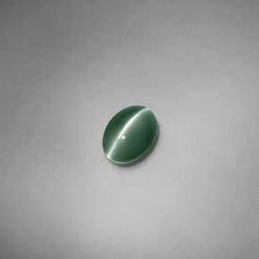 Chrysoberyl cat's eye verde natural 0,71ct, corte oval, translúcido