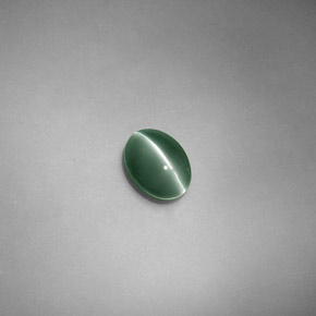 Chrysoberyl cat's eye verde natural 0,71ct, corte oval, translúcido