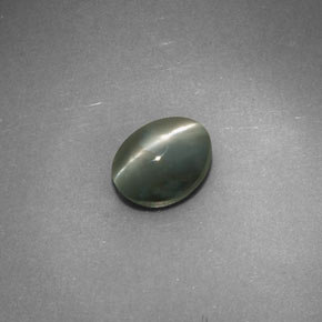 Chrysoberyl cat's eye verde natural 0,98ct, corte oval, opaco