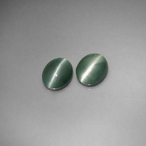 Pedras preciosas de chrysoberyl cat's eye verde natural de  ct, corte oval, translúcido