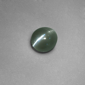Chrysoberyl cat's eye verde natural 0,71ct, corte oval, translúcido