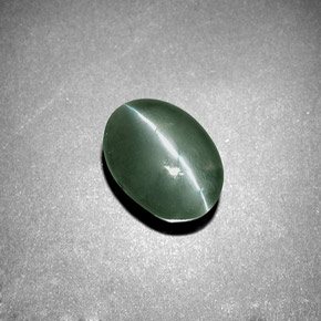 Chrysoberyl cat's eye verde natural 3,04ct, corte oval, opaco