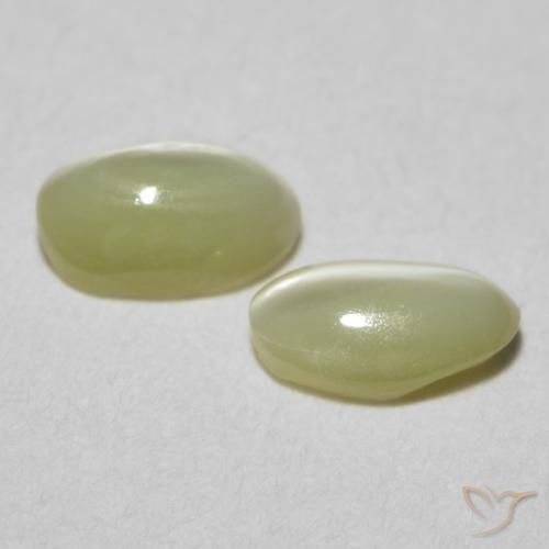 Pedras preciosas de Crisoberilo Olho de Gato Luz amarela natural de 0.55 ct, oval, Translúcido