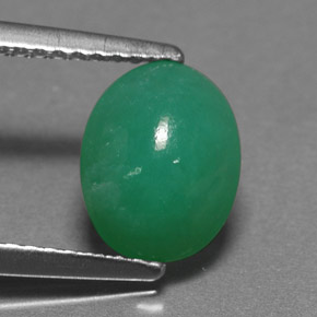 Crisoprásio verde natural 1,45ct, corte oval, translúcido