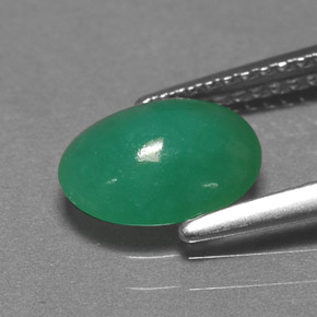 Crisoprásio verde natural 1,45ct, corte oval, translúcido