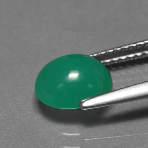 Crisoprásio verde natural 1,76ct, corte oval, translúcido