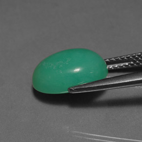 Crisoprásio verde natural 4,05ct, corte oval, translúcido
