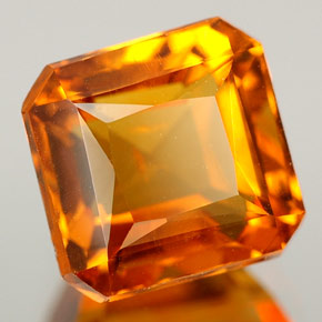 Citrino amarelo natural 3,00ct, corte esmeralda, VS