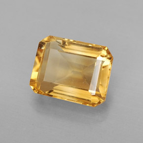 Citrino amarelo natural 2,40ct, corte esmeralda, VS