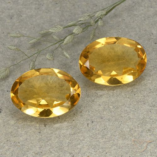 9.32ctw Natural Dourado Médio-escuro Citrino, oval, VVS-VS