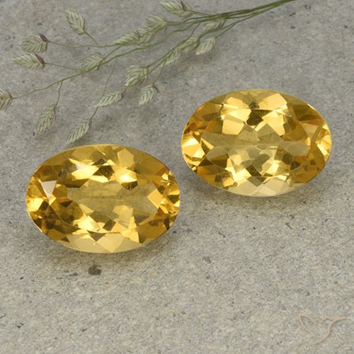 10.76ctw Natural Dourado Médio-claro Citrino, oval, VVS-VS