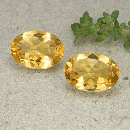 9.43ctw Natural Dourado Médio-claro Citrino, oval, VVS-VS