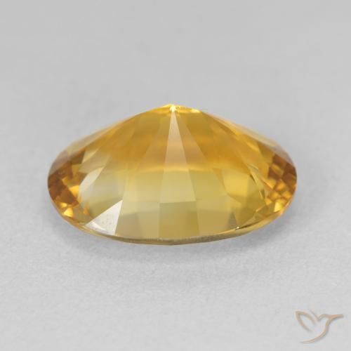Citrino Medium Light-Golden Natural 6.35ct, oval, VVS-VS