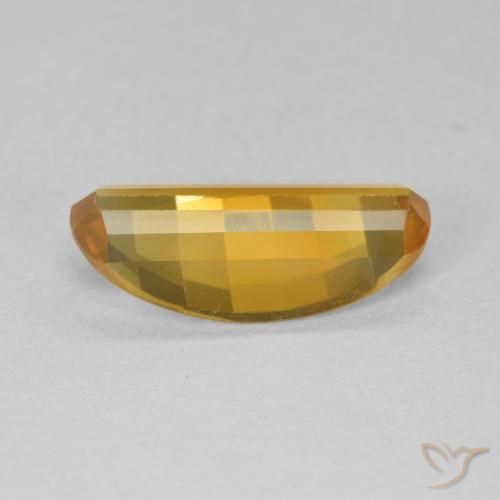 Citrino Medium Light Orange-Gold Natural 2.48ct, oval, VVS