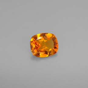 Clinohumita laranja natural 0,49ct, almofada cortada, VS-SI