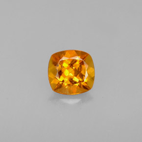 Clinohumita laranja natural 0,53ct, almofada cortada, VS-SI