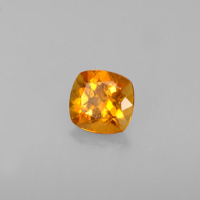 Clinohumita laranja natural 0,53ct, almofada cortada, VS-SI