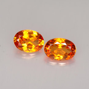 Pedras preciosas de clinohumita laranja natural de  ct, corte oval, VS