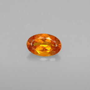 Clinohumita Amarelo alaranjado Natural 0.54ct, Corte Oval, VS-SI
