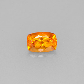 Clinohumita Amarelo alaranjado Natural 0.61ct, Almofada cortada, VS-SI