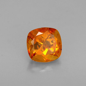 Clinohumita laranja natural 0,60ct, almofada cortada, VS-SI
