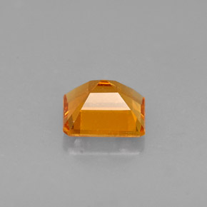 Clinohumita Amarelo alaranjado Natural 0.49ct, Corte Esmeralda, VS