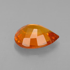 Clinohumita laranja natural 1,93ct, formato de pêra, SI