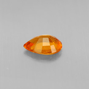 Clinohumita laranja natural 0,72ct, formato de pêra, VS-SI