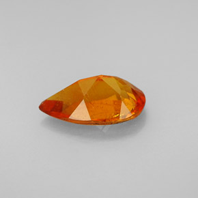 Clinohumita laranja natural 1,51ct, formato de pêra, VS-SI