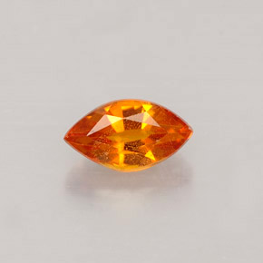 Clinohumita laranja natural 0,56ct, marquise, VS