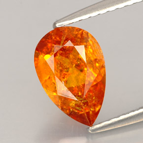 Clinohumita laranja natural 1,34ct, formato de pêra, VS-SI