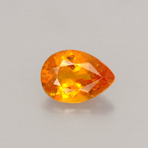 Clinohumita laranja natural 0,73ct, formato de pêra, VS-SI