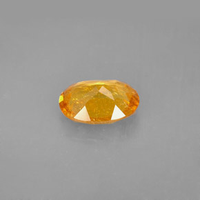 Clinohumita laranja natural 1,68ct, corte oval, VS-SI